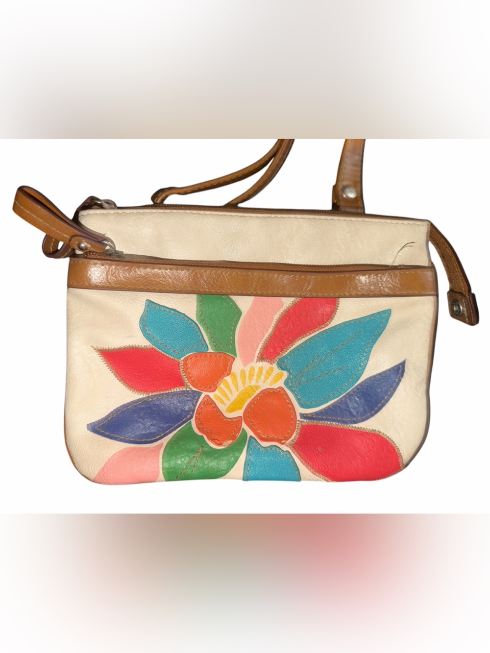 🌼RELIC🌼Vintage Y2K Crossbody🌼Floral Appliqué🌼So Iconic🌼No Defects🌼 - Picture 2 of 4